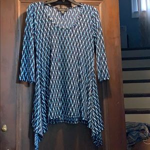 Long blouse great with leggings